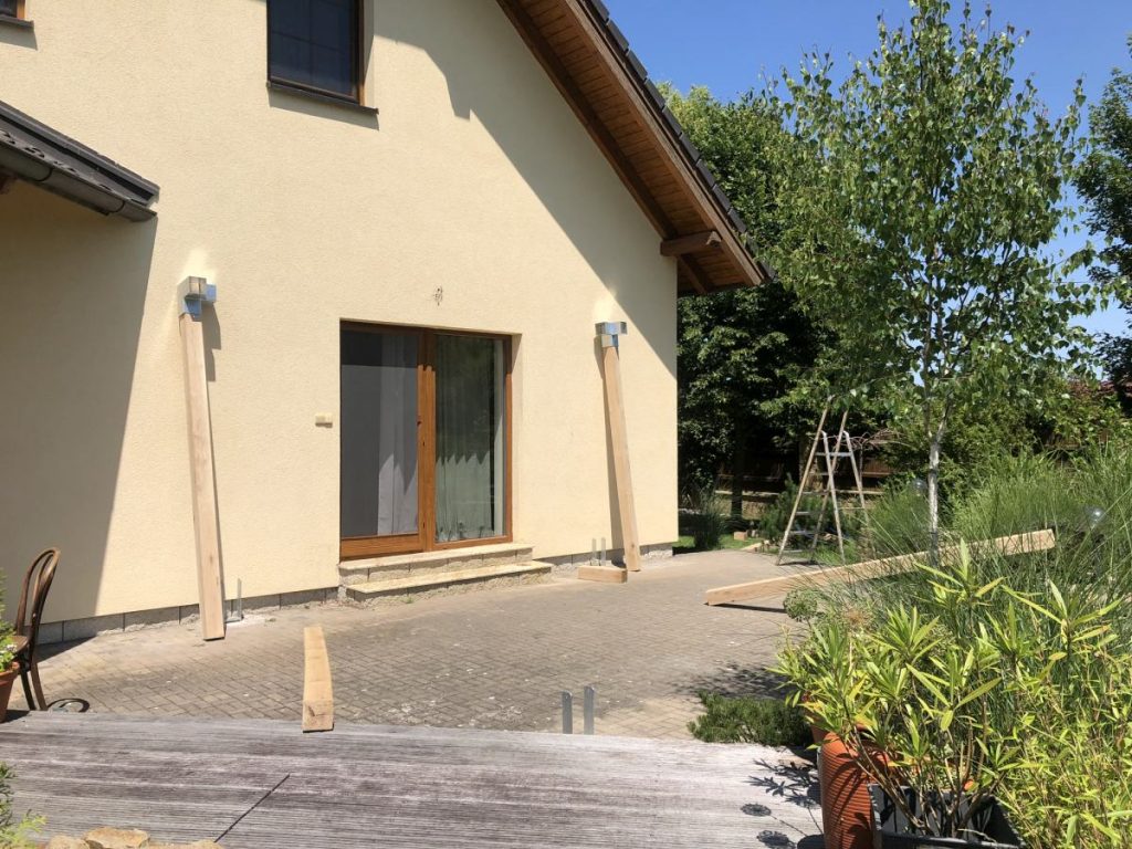 Stavba dubové pergoly - hodinový manžel