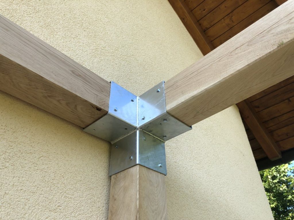 Stavba dubové pergoly - hodinový manžel